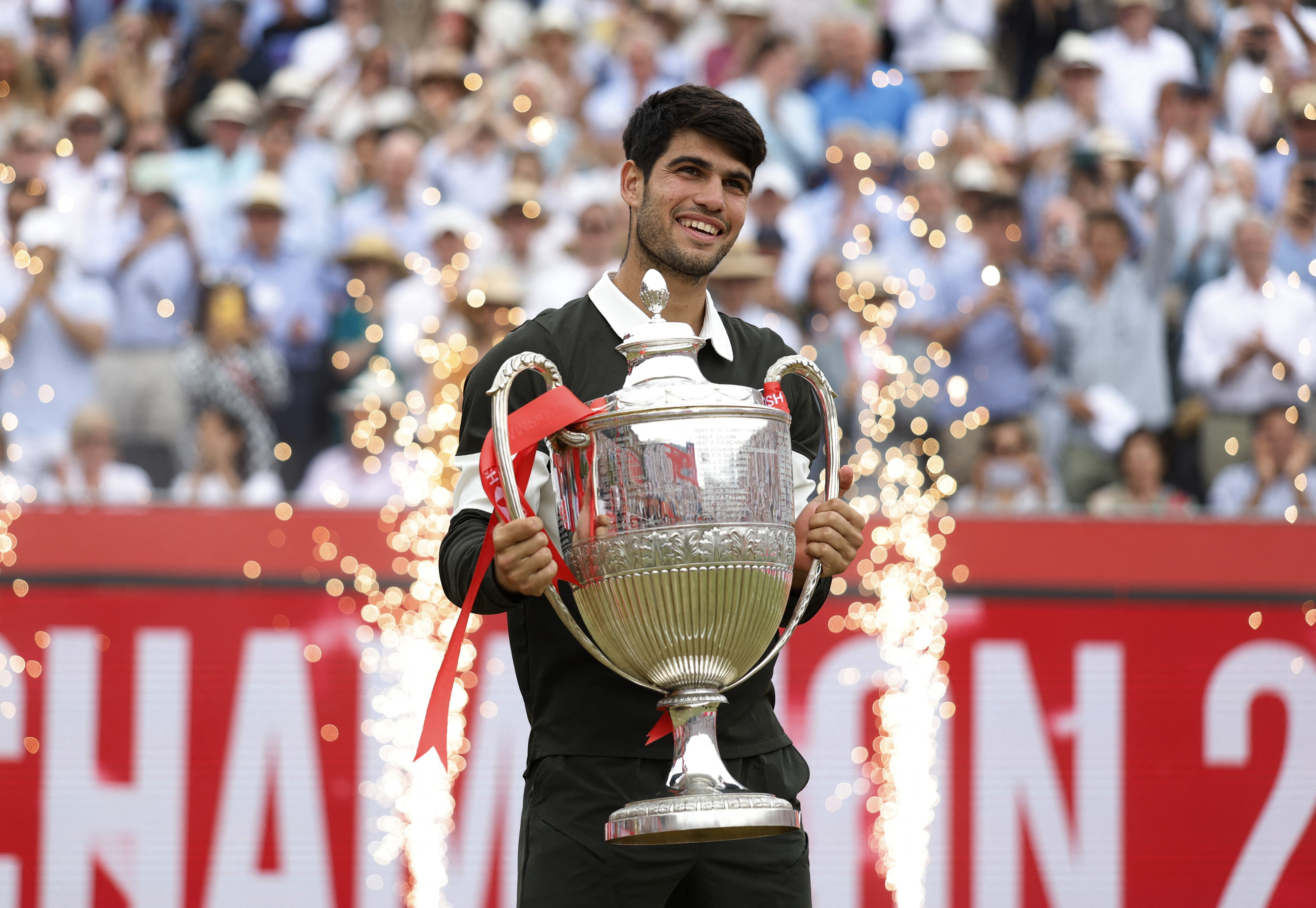 戴维斯杯险胜年终总决赛,阿尔卡拉斯带队取胜 戴维斯杯险胜年终总决赛,阿尔卡拉斯带队取胜