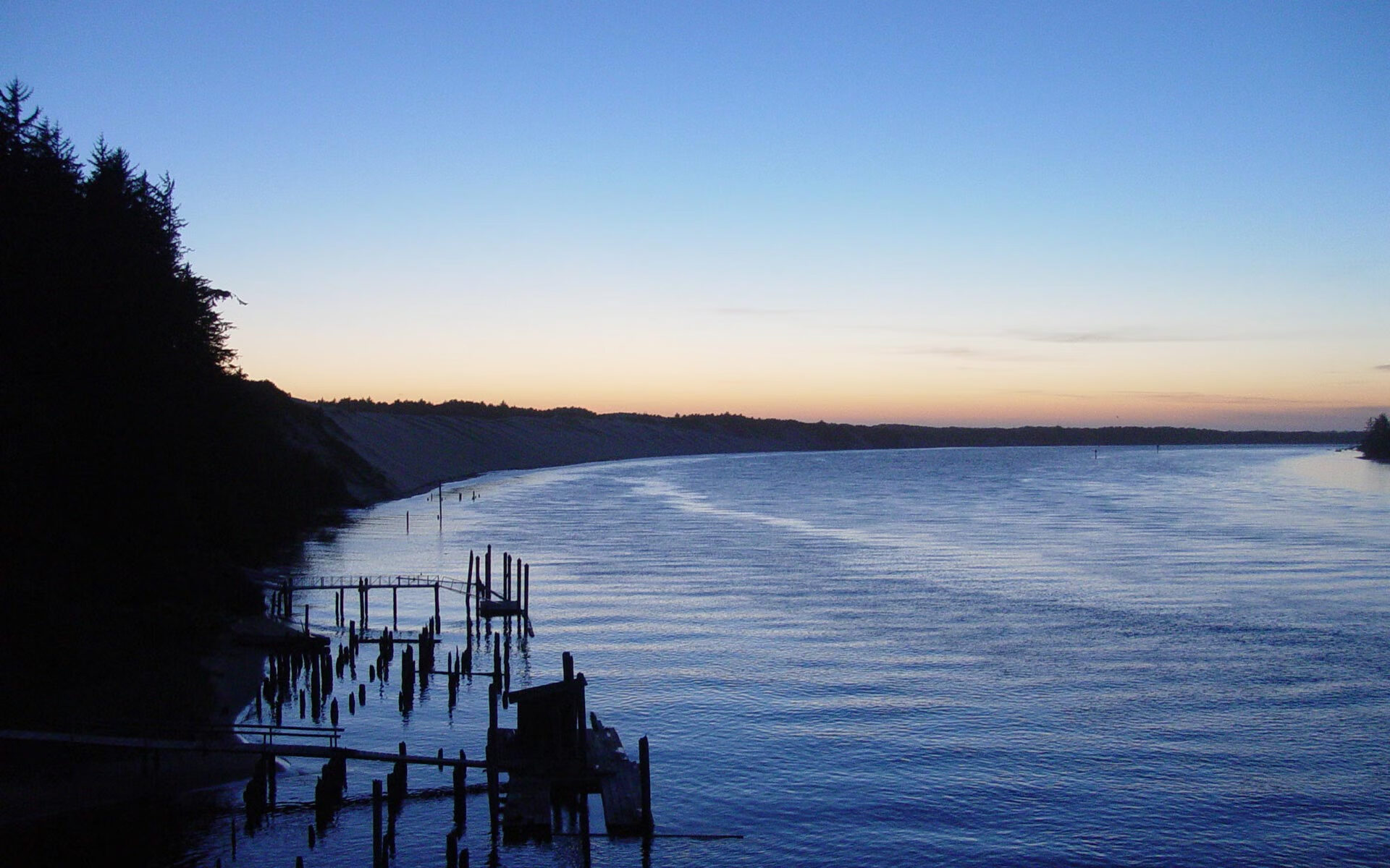 中场炼金师，楚阿梅尼如何用冰与火的辩证法撕开比赛