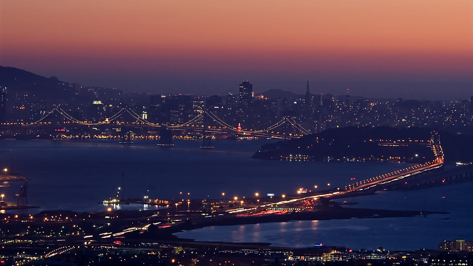 橙色风暴逆转阿特拉斯雄狮，一场融合速度与意志的F1史诗之战