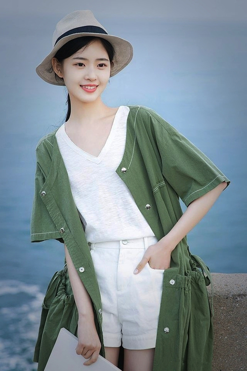 中国资本收割塞维利亚俱乐部，巴斯托尼成夏季转会关键先生